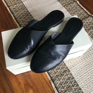 M. Gemi Black Leather Mule-Flats